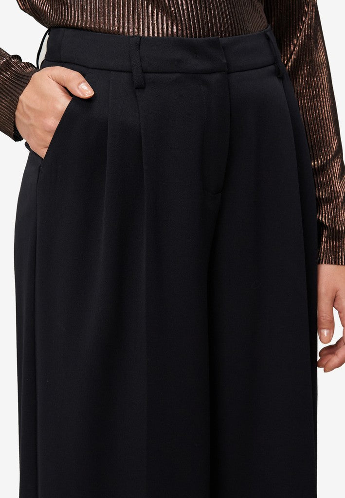 zero Hose | color: Schwarz