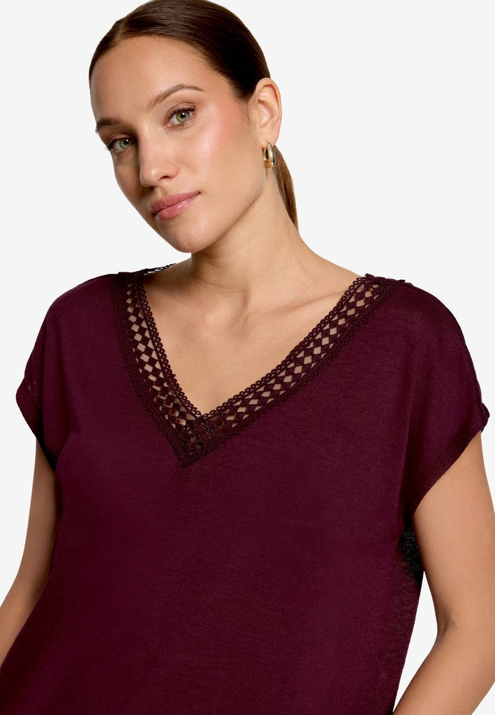 Shirt Kurz ohne Arm | color: Rot