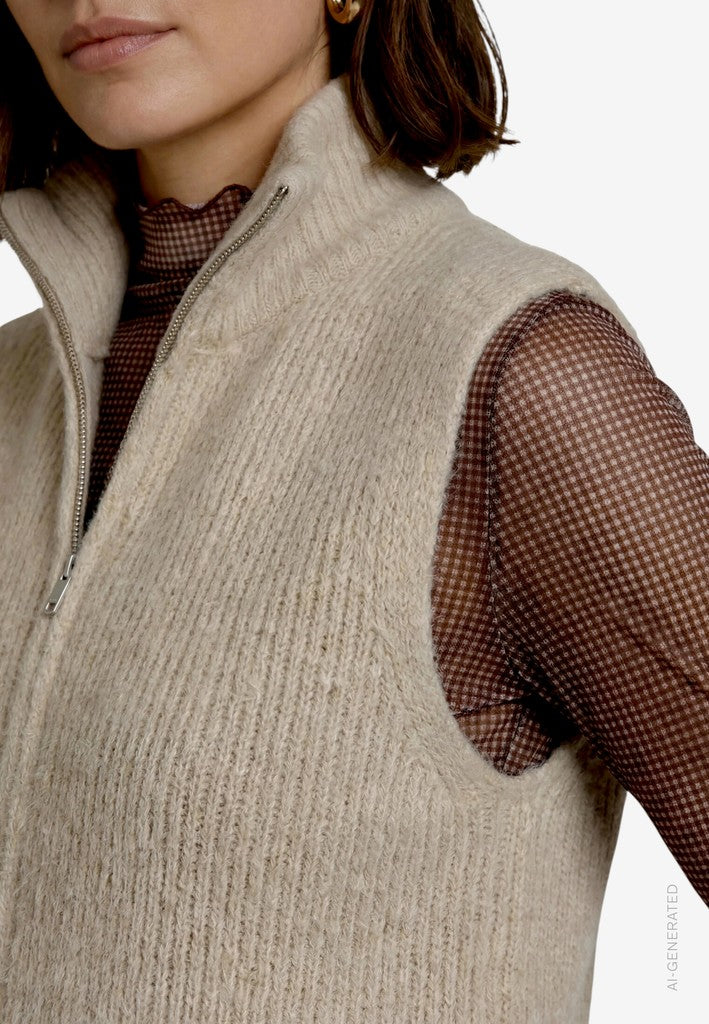 Strickjacke Kurz ohne Arm | color: Beige