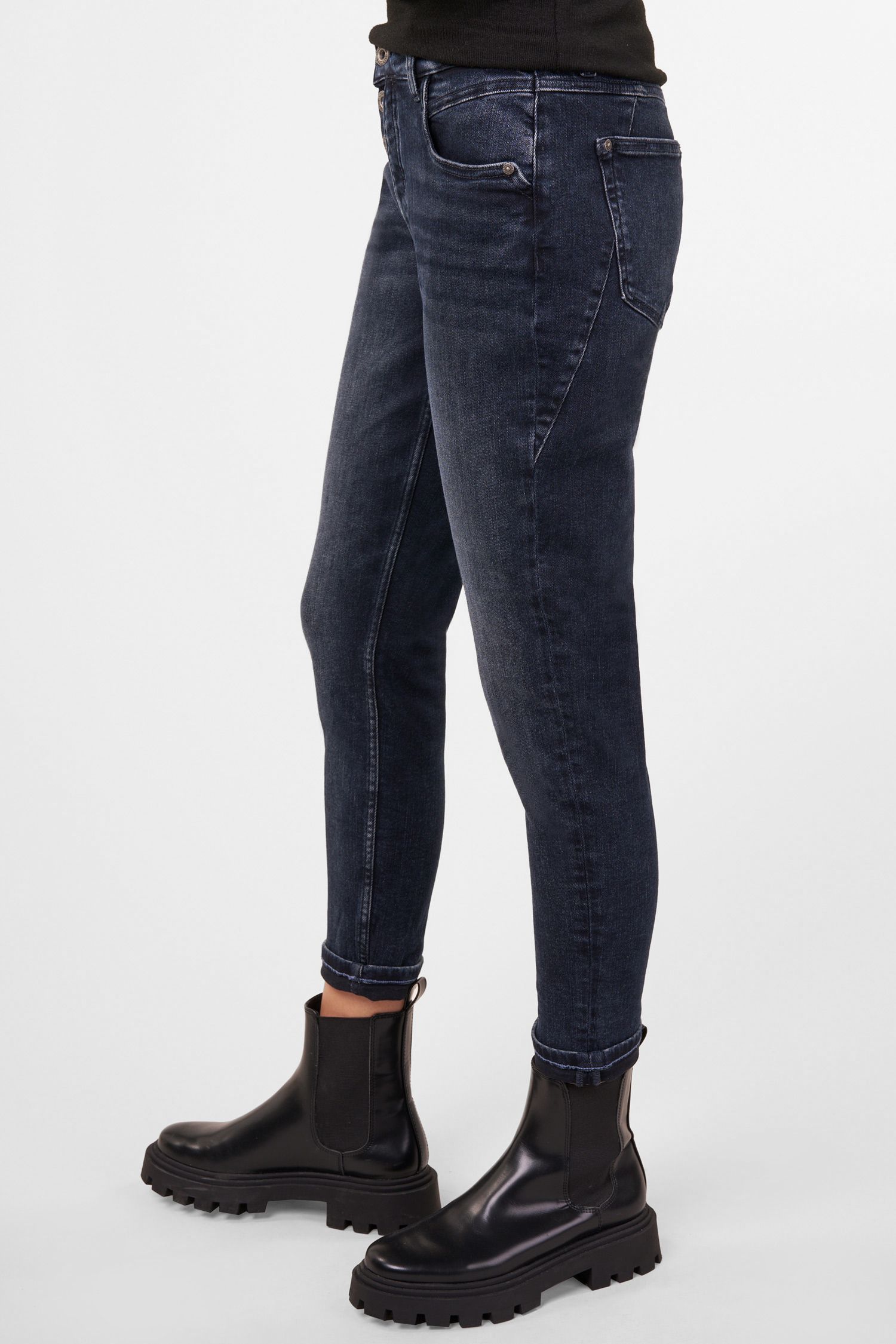 Gigi slim tapered - deep shadow
