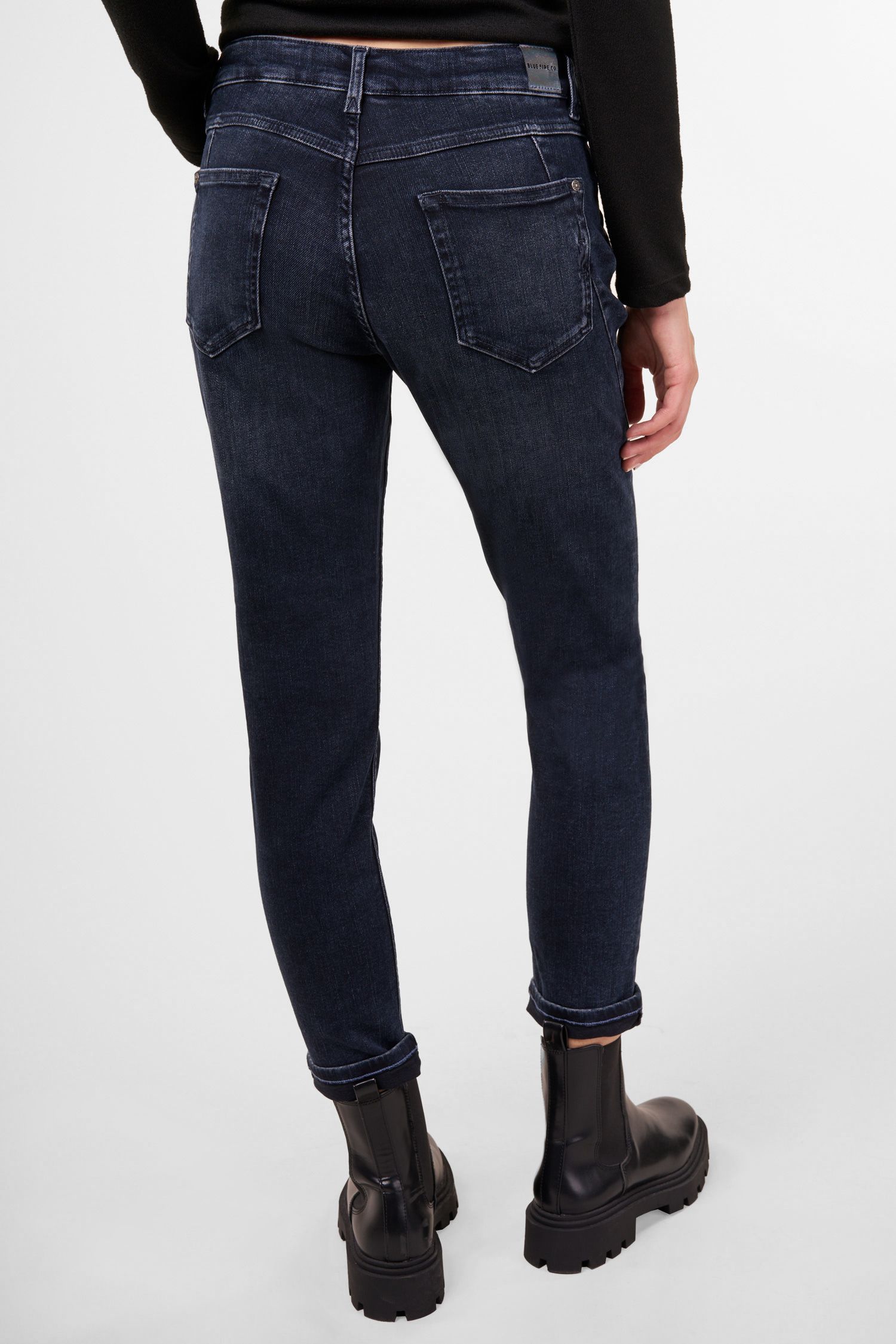 Gigi slim tapered - deep shadow