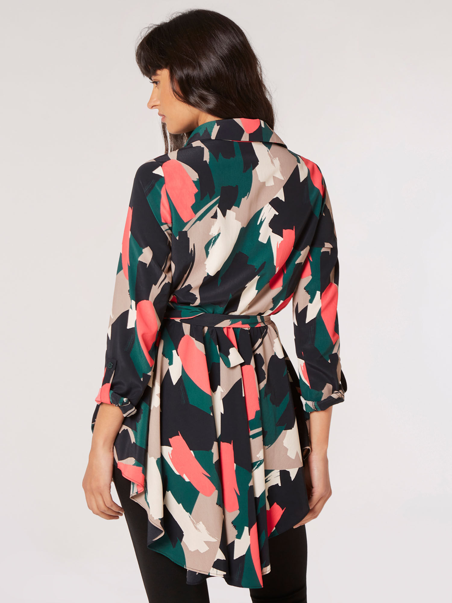 Minikleid mit Pinselstrich und Hanky-Saum 