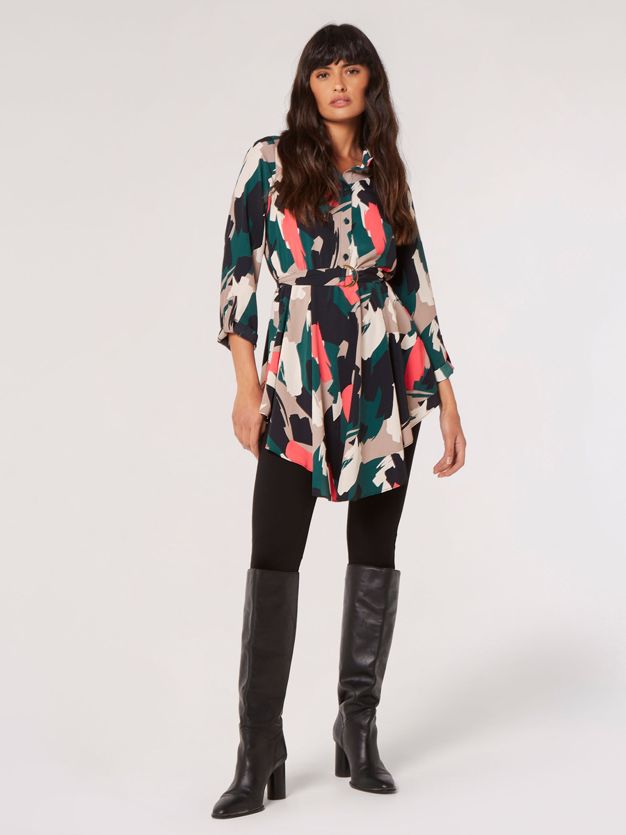 Minikleid mit Pinselstrich und Hanky-Saum 