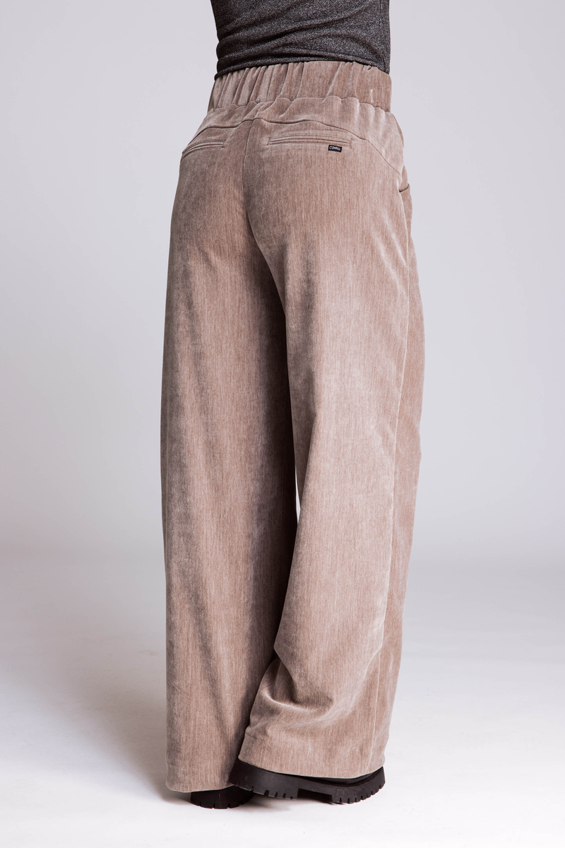 ZHRAYA VELVET