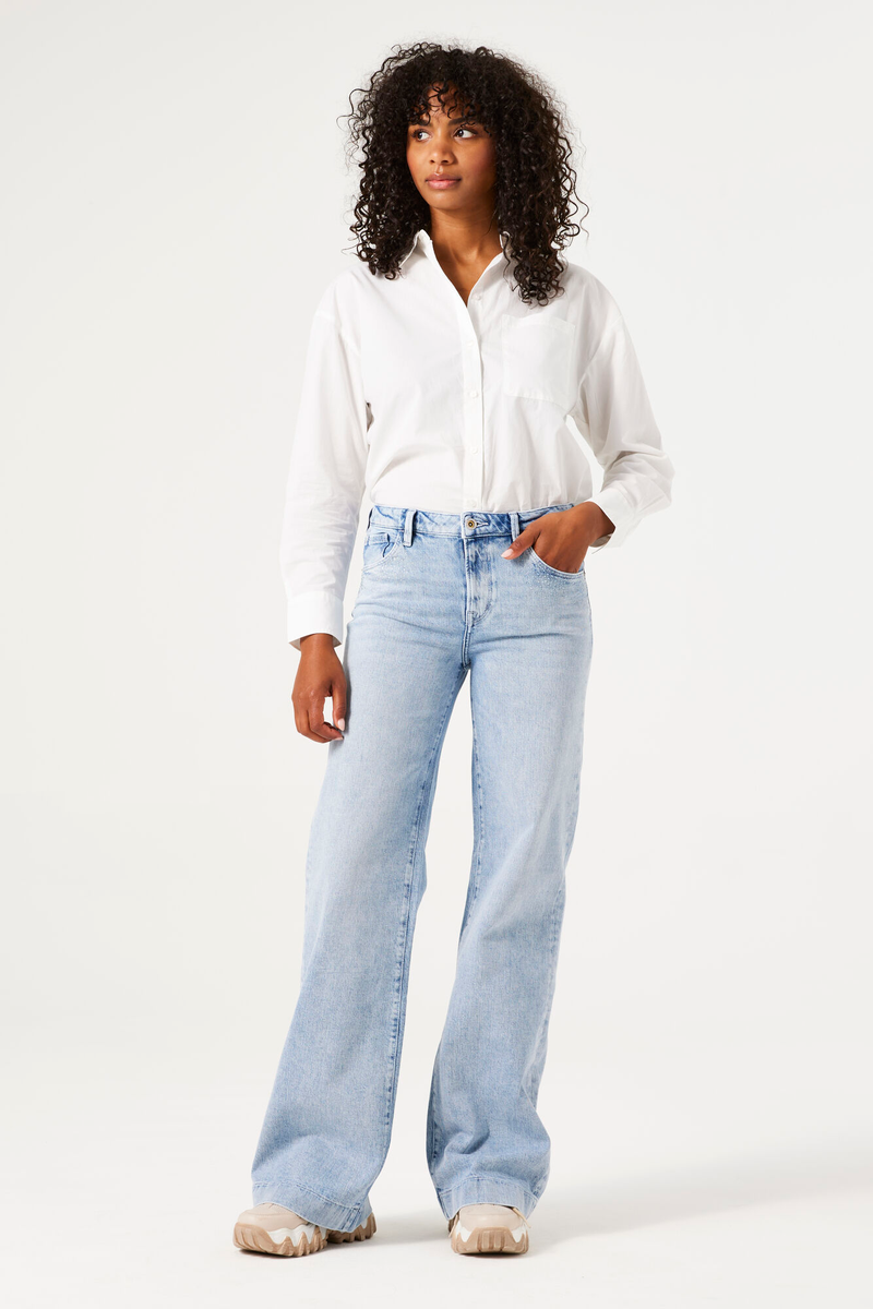 249 Celia wide