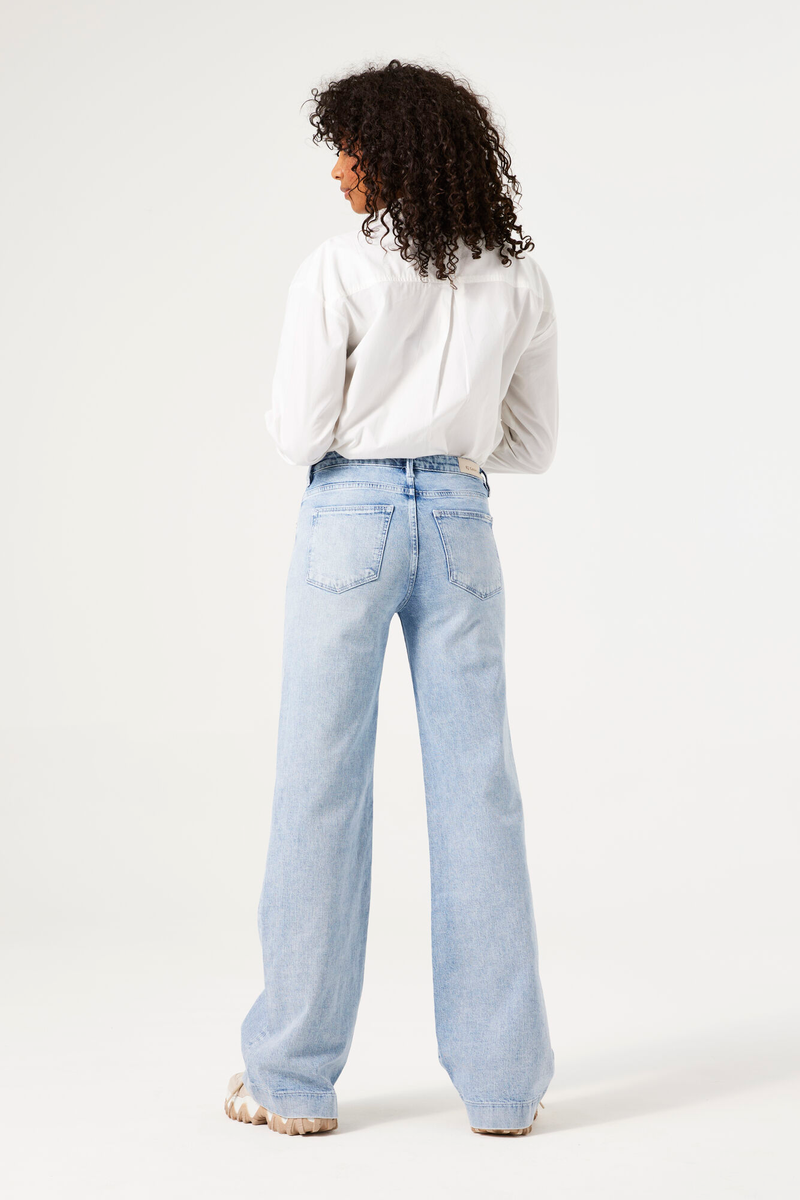 249 Celia wide