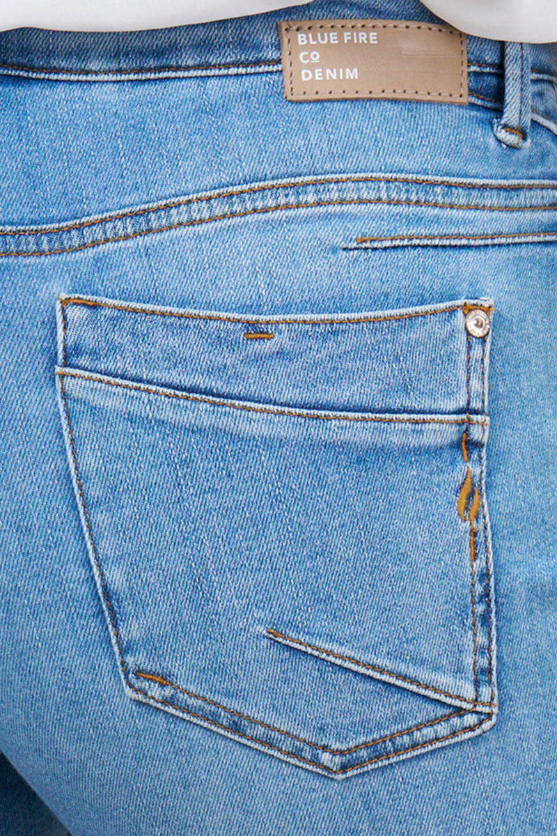 Jeans "Lea straight"                | Blue Fire