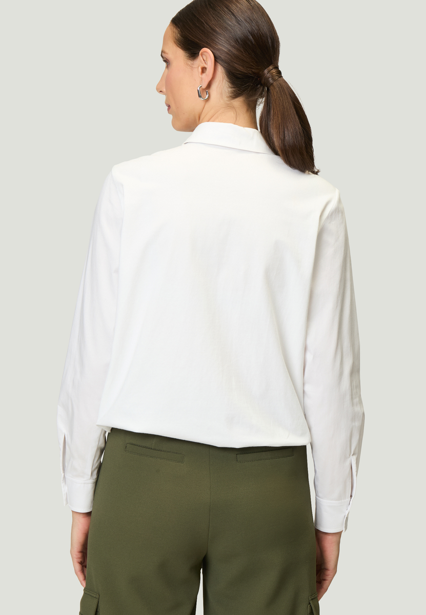 Bluse
mit Tunnelzug & Pattentasche