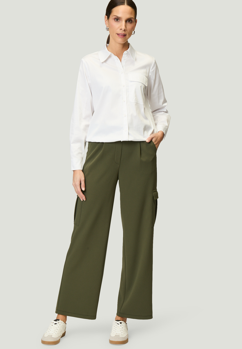 Bluse
mit Tunnelzug & Pattentasche