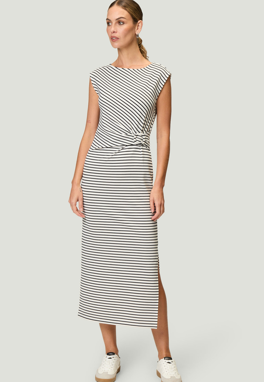 Jerseykleid
mit Streifen