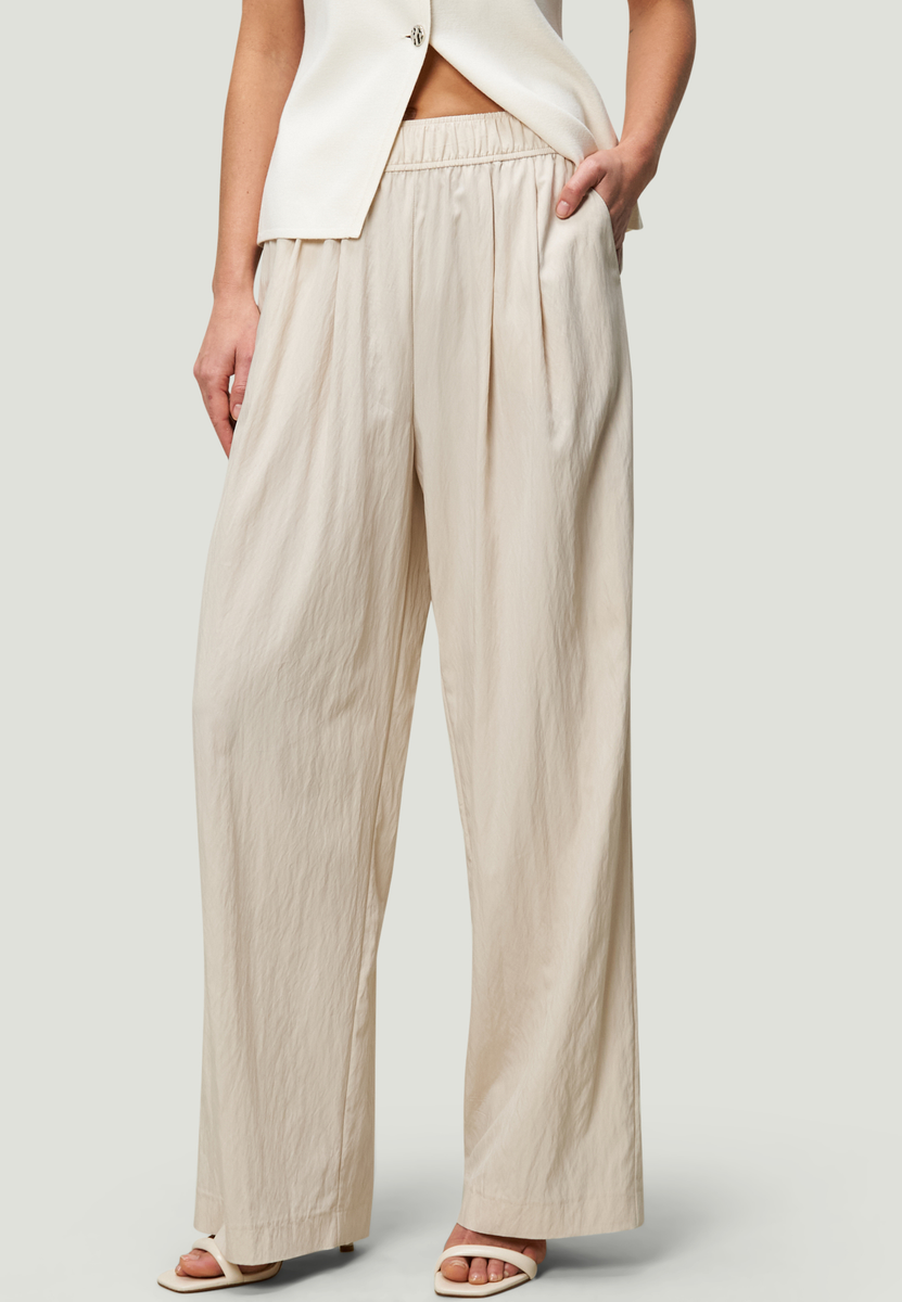 Lockere Hose