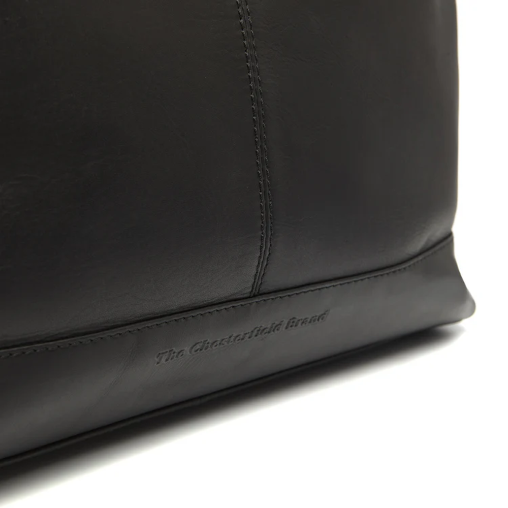 Leder Umhängetasche Schwarz "Amelia"
                        

                        
                            
                                Wax Pull Up | 
                Chesterfield