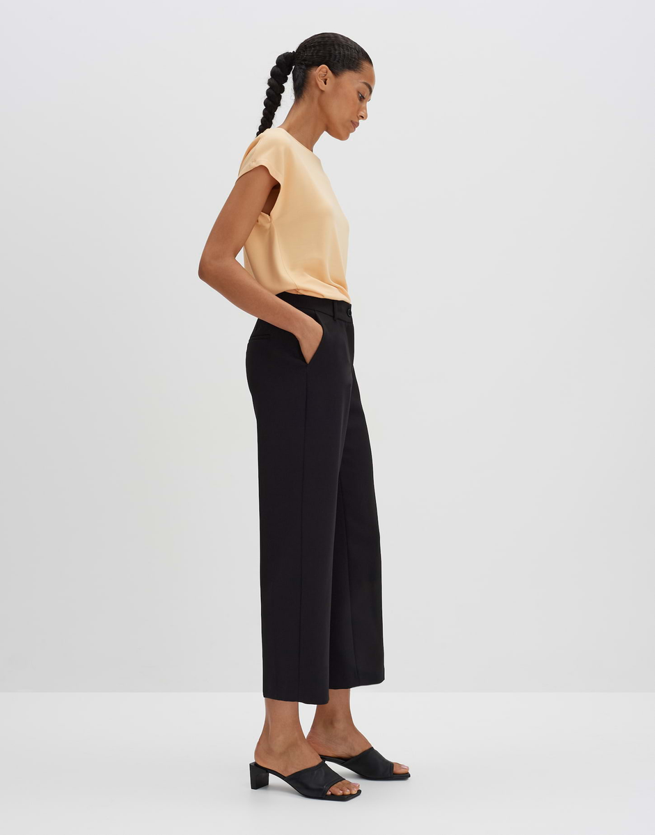 Cisilia sleek