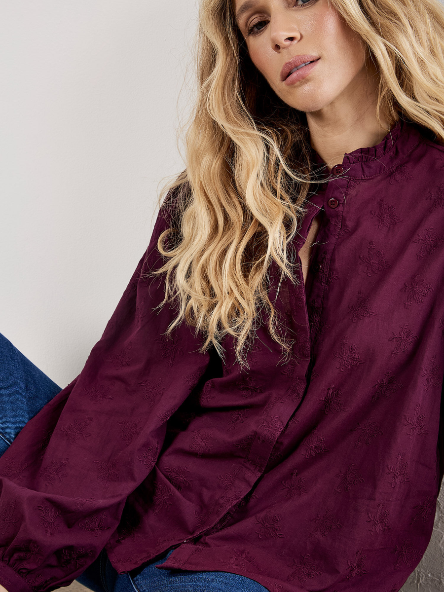 Bluse mit Blumenstickerei | Apricot