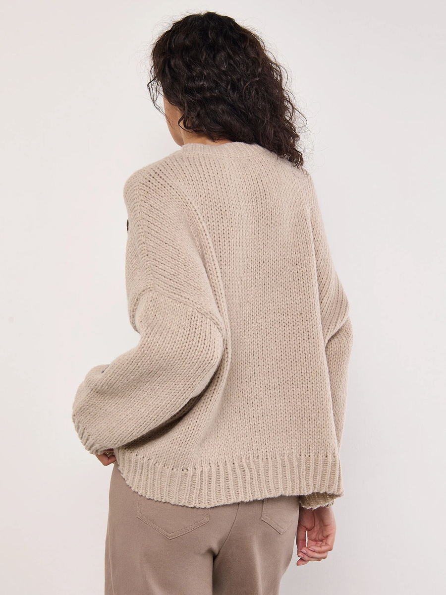 Pullover mit Blumenstickerei | Apricot