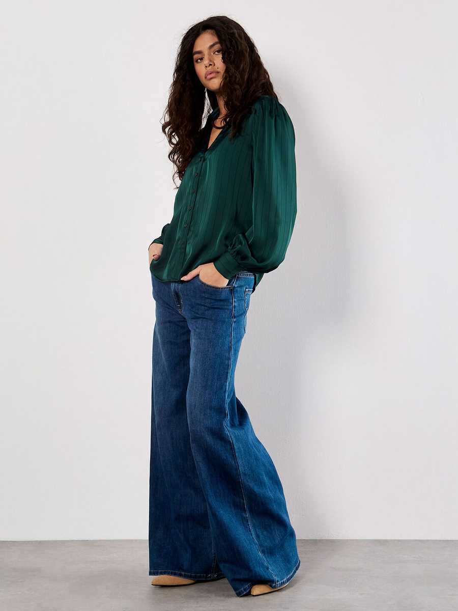 Grüne Satin-Bluse mit Webstreifen | Apricot