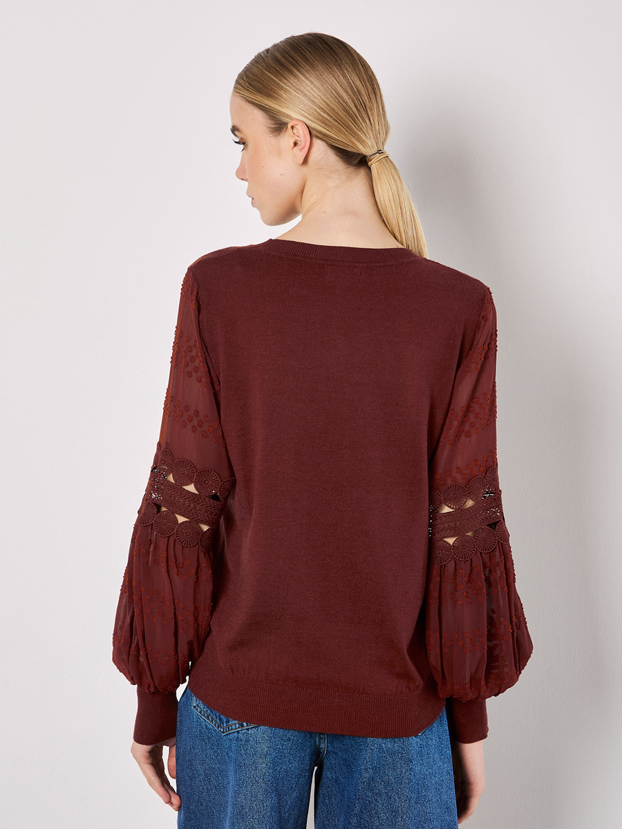 Pullover mit kontrastierenden Ärmeln in Weinrot "Chiffon Crochet Sleeves Jumper" | Apricot