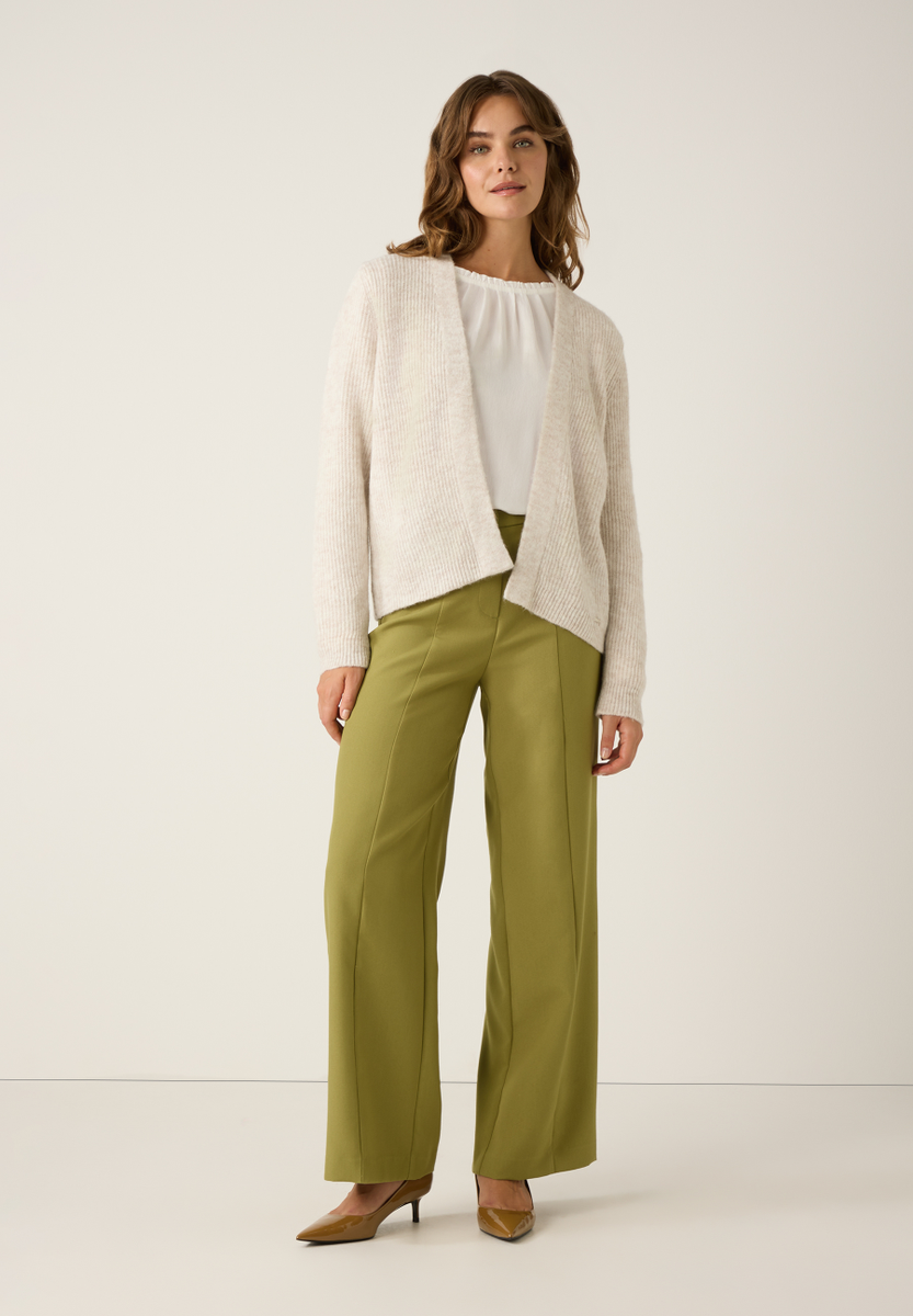 Weiße Bluse mit Jerseyrücken | More & More