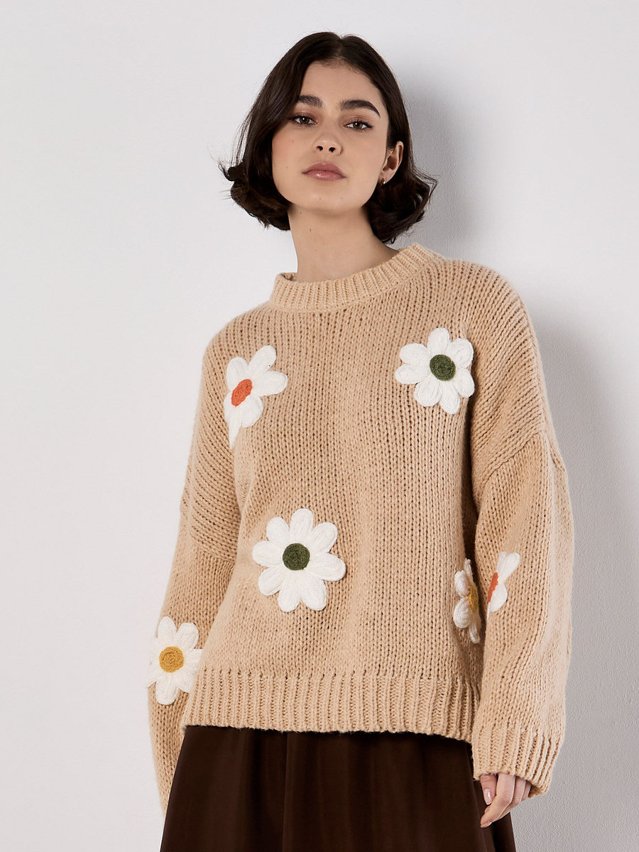 Pullover mit gestickten Gänseblümchen | Apricot