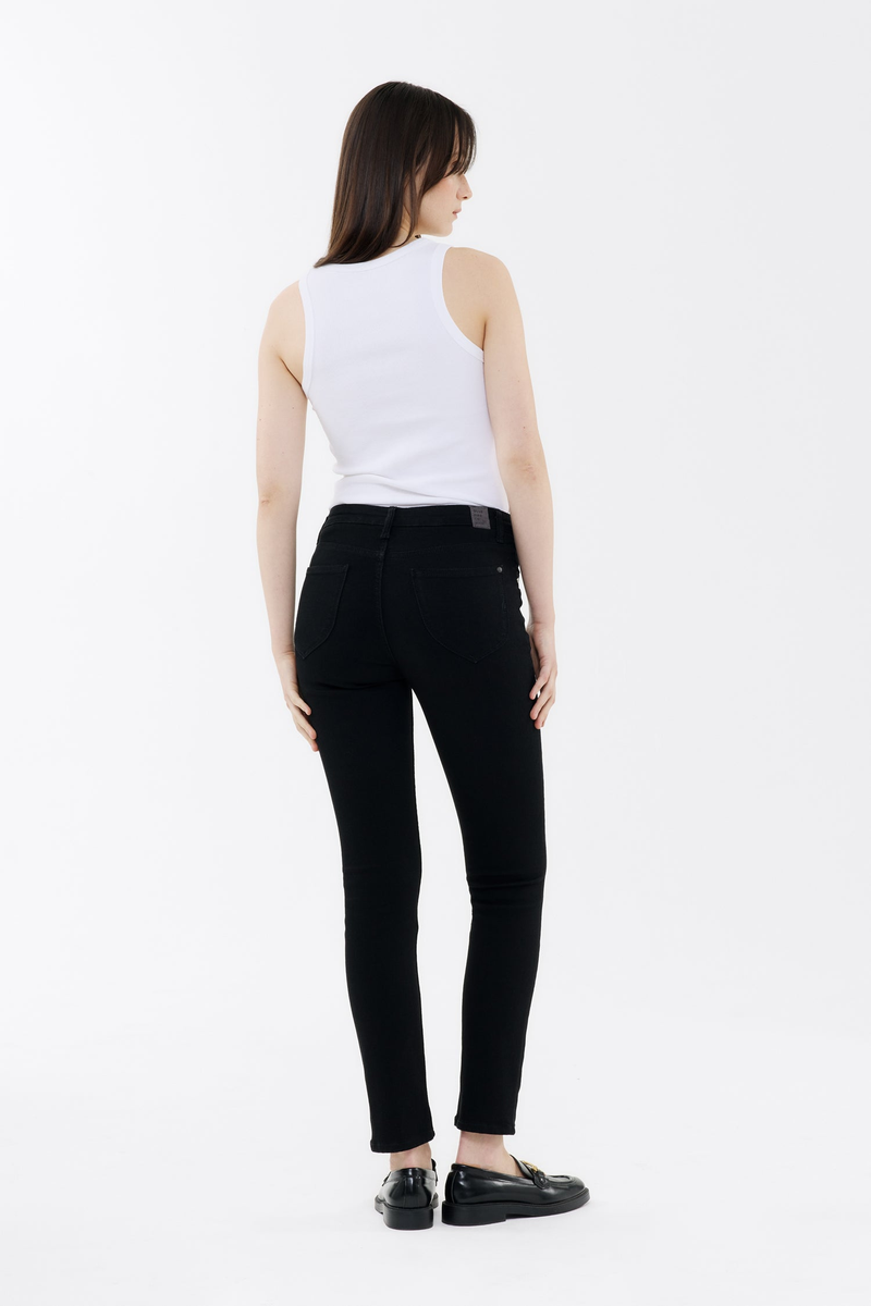 Schwarze Jeans "Nancy slim - black" | 
                bluefire