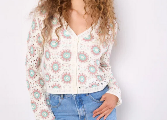Strickjacke mit Häkelkreisen "Daisy Crochet Cardigan" | Apricot