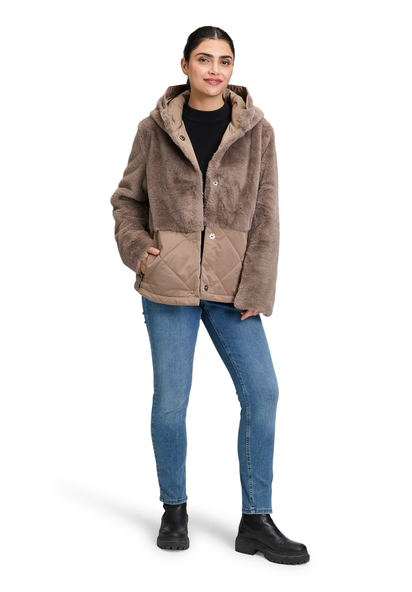 Kuschelige Plüschjacke | Amber & June