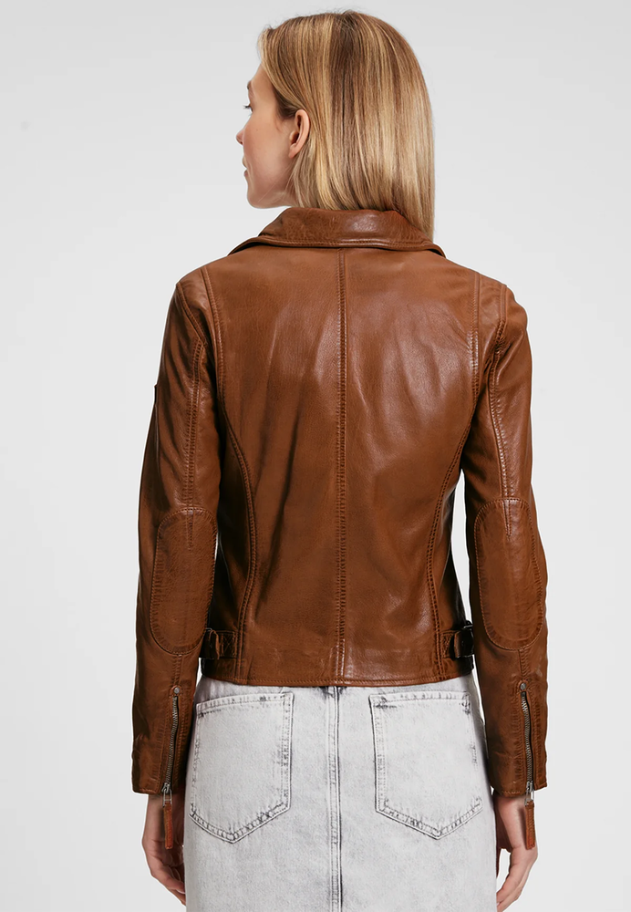 Lederjacke mit asymmetrischem Reißverschluss
                        