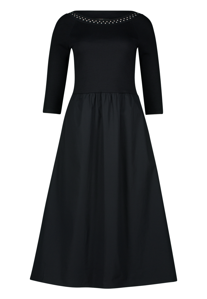Midikleid
A-Linie mit Nieten | Zero