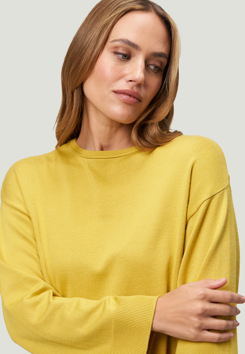 Pullover
mit Trompetenärmeln | Zero