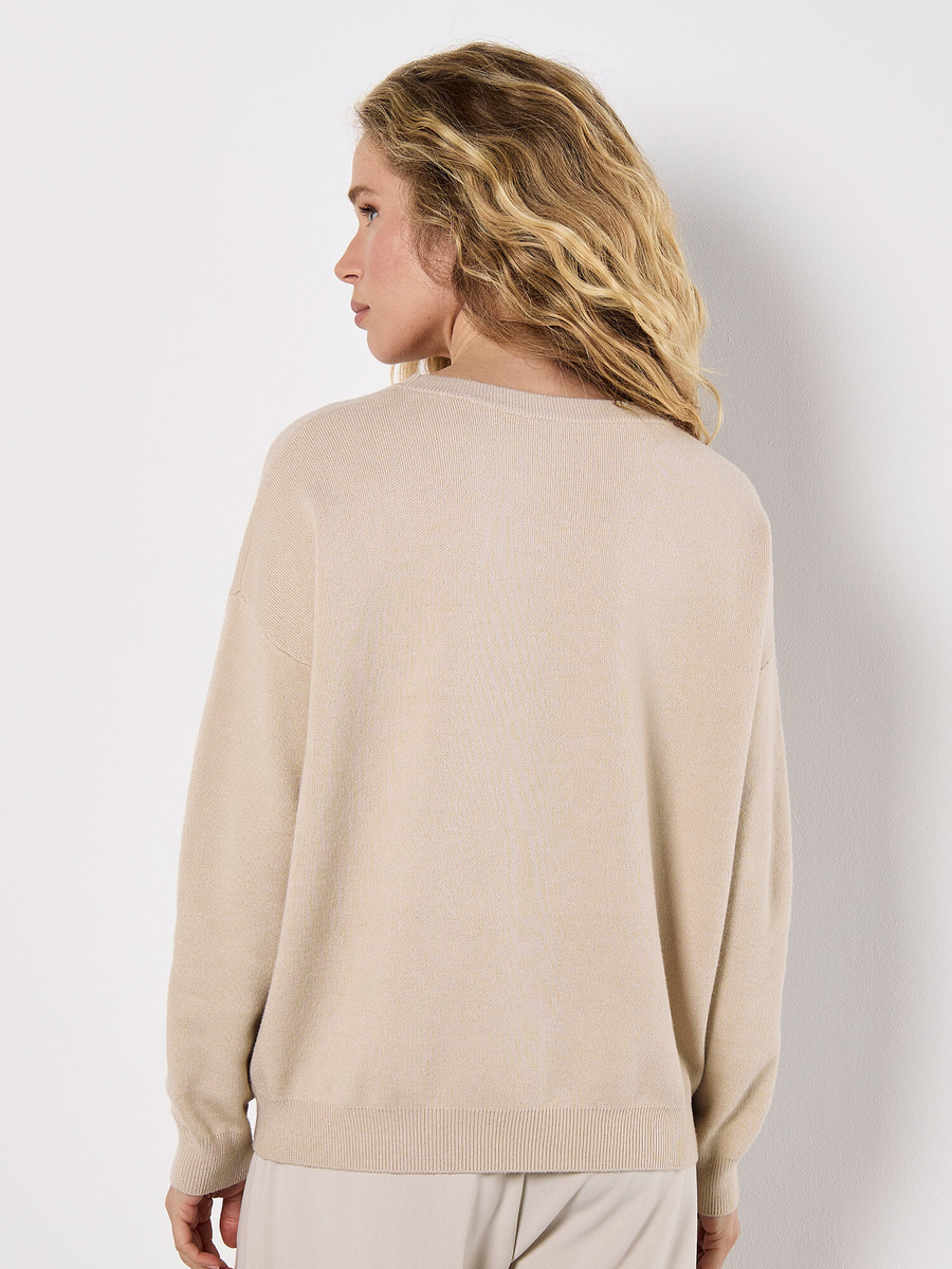 Gestrickter Pullover mit Häkelblumen | Apricot