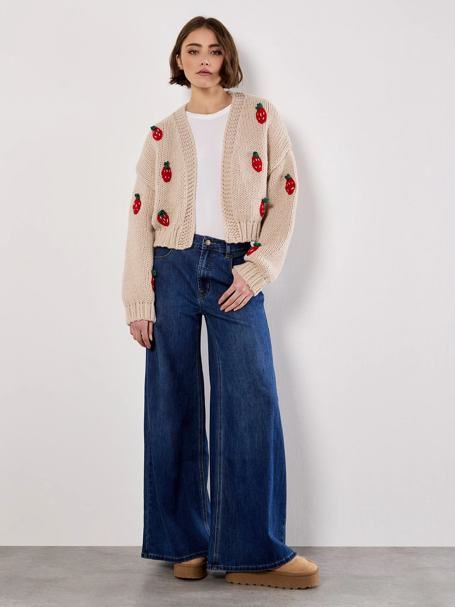 Grobstrick-Cardigan mit Erdbeermotiv | Apricot