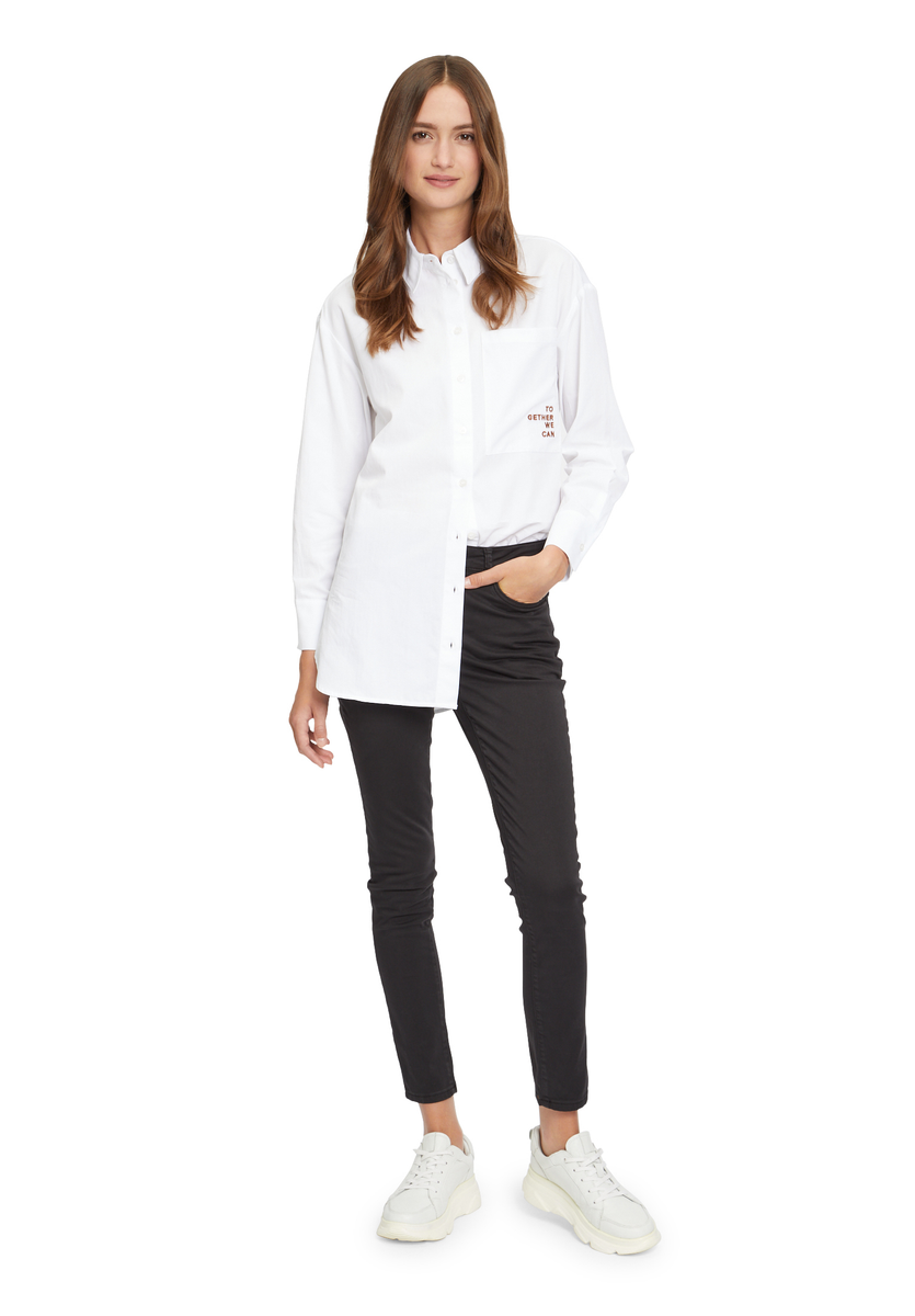 Hemdbluse mit Schrift | Cartoon