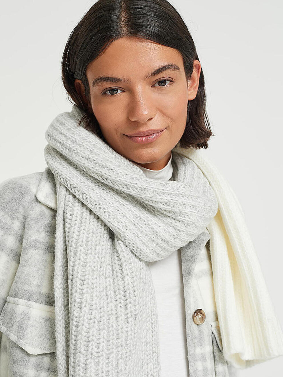 Opus Abolta scarf